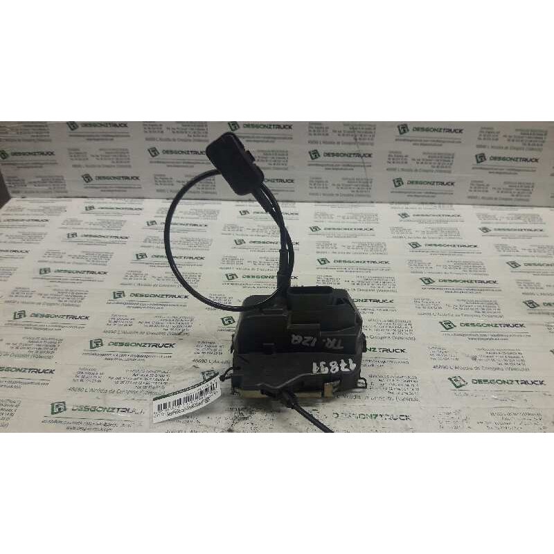 Recambio de cerradura puerta trasera izquierda para renault megane ii berlina 5p confort expression referencia OEM IAM   