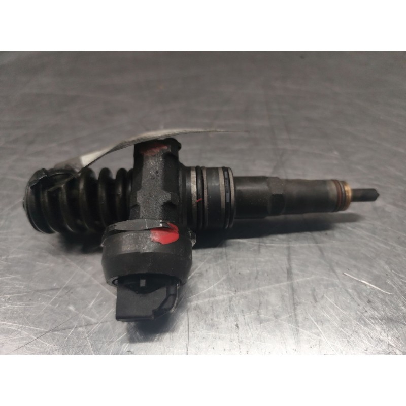 Recambio de inyector para ford galaxy (vy) ghia referencia OEM IAM 038130073BA 0414720216 2 PINS 3