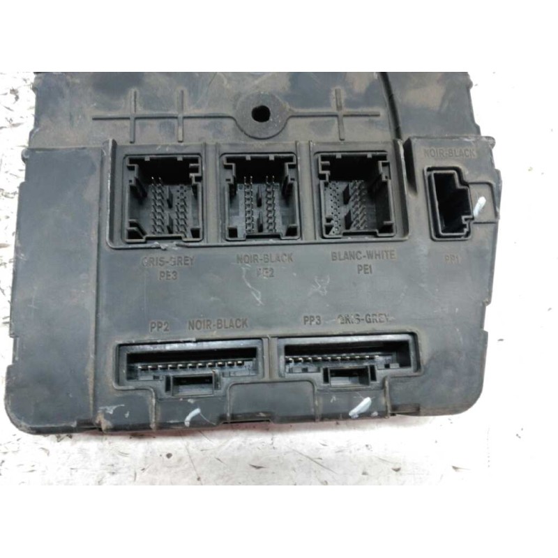 Recambio de caja reles / fusibles para renault megane ii berlina 5p 1.5 dci diesel referencia OEM IAM 8200306434 8200326040 SIEM - Gris 2