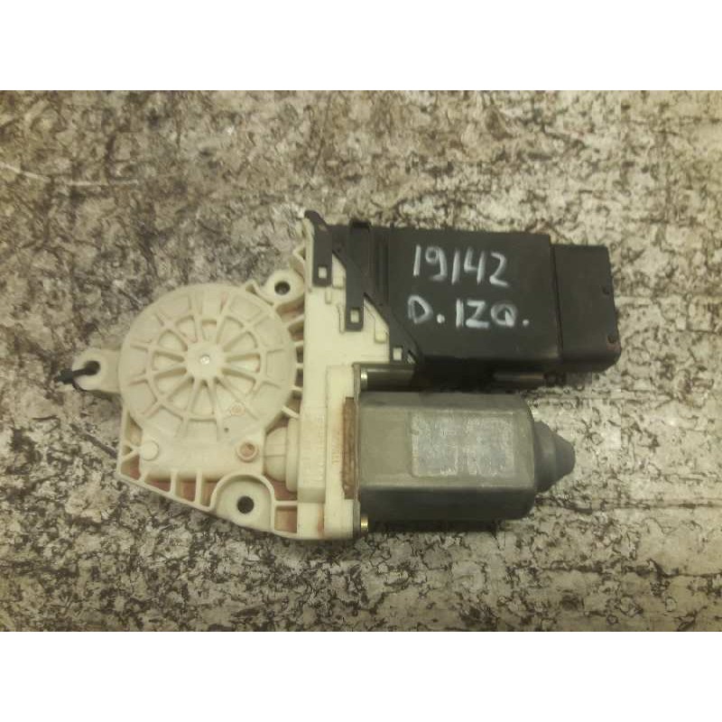 Recambio de motor elevalunas delantero izquierdo para volkswagen golf iv variant (1j5) soul referencia OEM IAM 9776101430203 F00