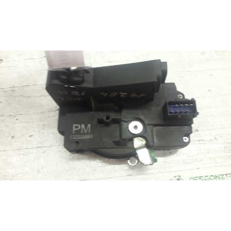 Recambio de cerradura puerta delantera izquierda para opel corsa c referencia OEM IAM 13203899  