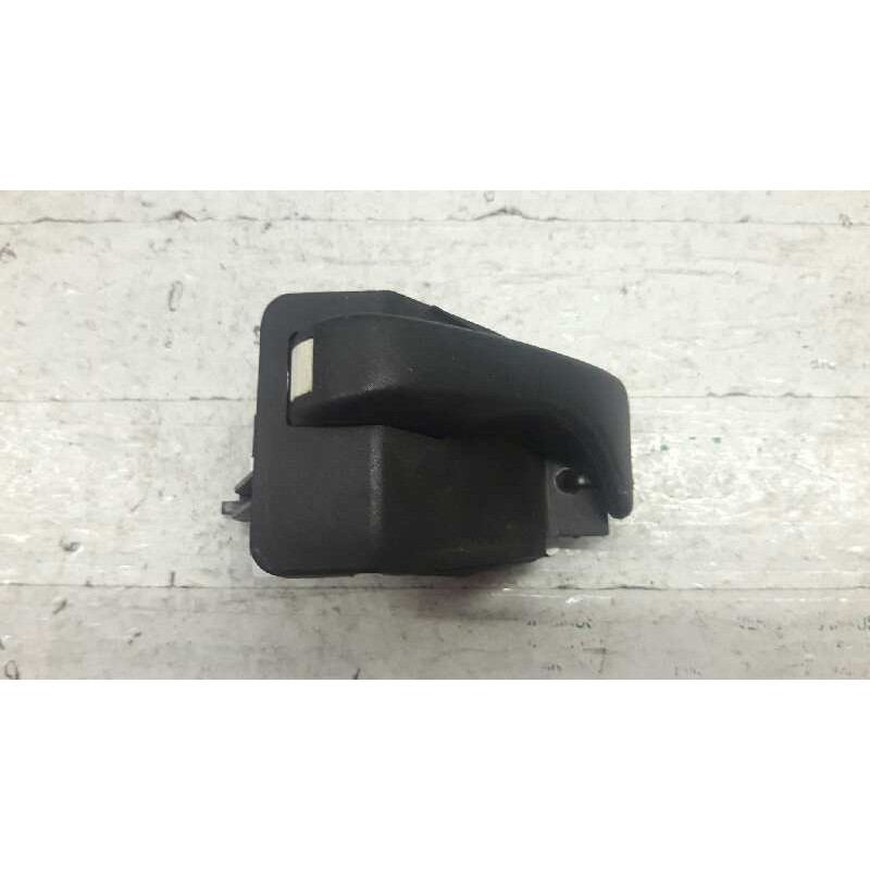 Recambio de maneta interior trasera derecha para ford fiesta berl./courier surf referencia OEM IAM 89FBA22600AA  