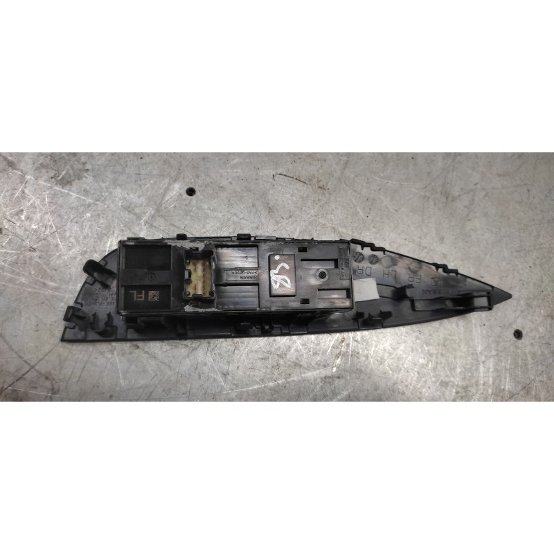 Recambio de mando elevalunas delantero izquierdo para nissan qashqai (j11) acenta referencia OEM IAM   10 PINS - Blanco 2