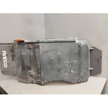 Recambio de guardabarros delantero izquierdo para iveco stralis (as) referencia OEM IAM 504003991  