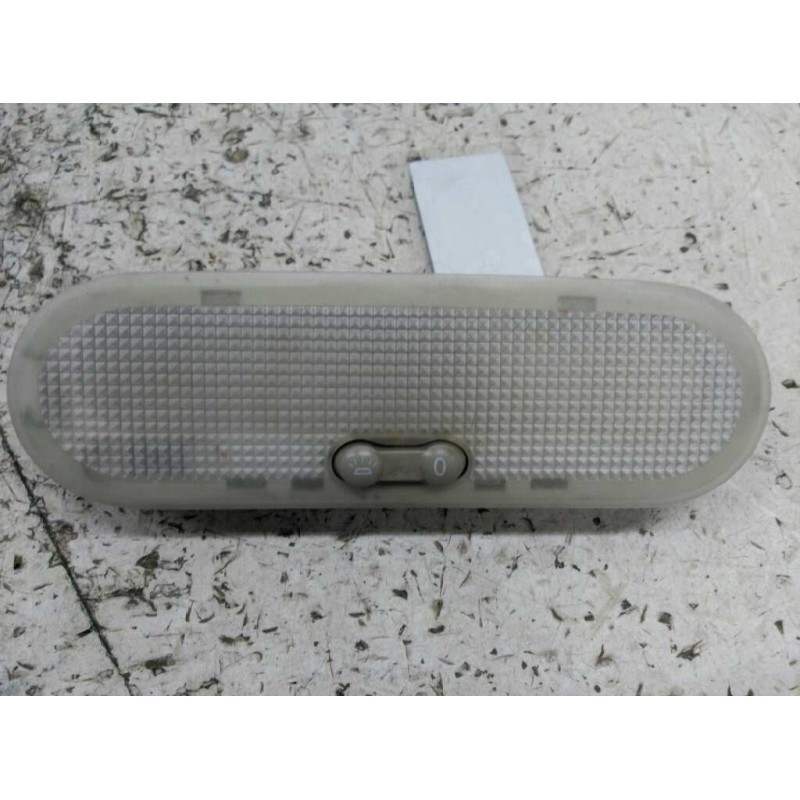 Recambio de luz interior para renault scenic ii grand confort dynamique referencia OEM IAM 8200074362 TRASERA 