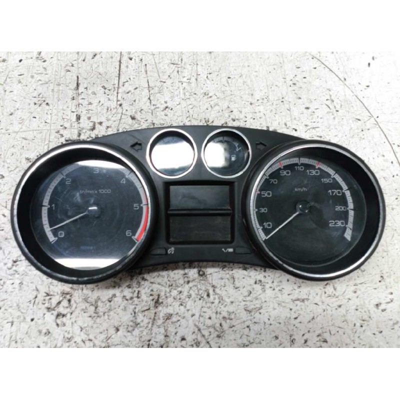 Recambio de cuadro instrumentos para peugeot 308 confort referencia OEM IAM 554001550316  