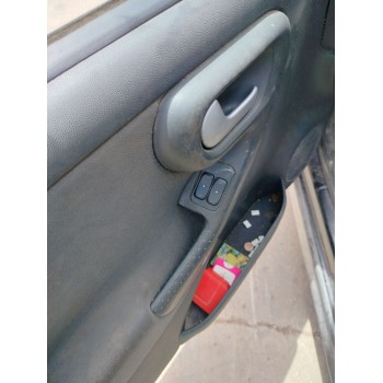 opel corsa c del año 2003