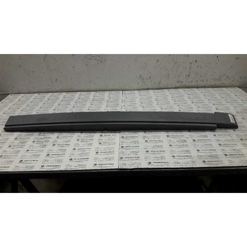 Recambio de molduras traseras para tata safari 1.9 referencia OEM IAM 269981500111 PORTON INFERIOR 