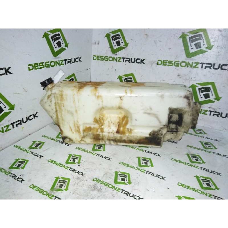 Recambio de deposito limpia para renault magnum e-tech 2000 referencia OEM IAM 5010370914  