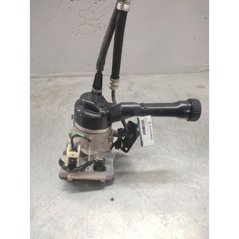 Recambio de bomba servodireccion para peugeot 308 confort referencia OEM IAM 9673536580  