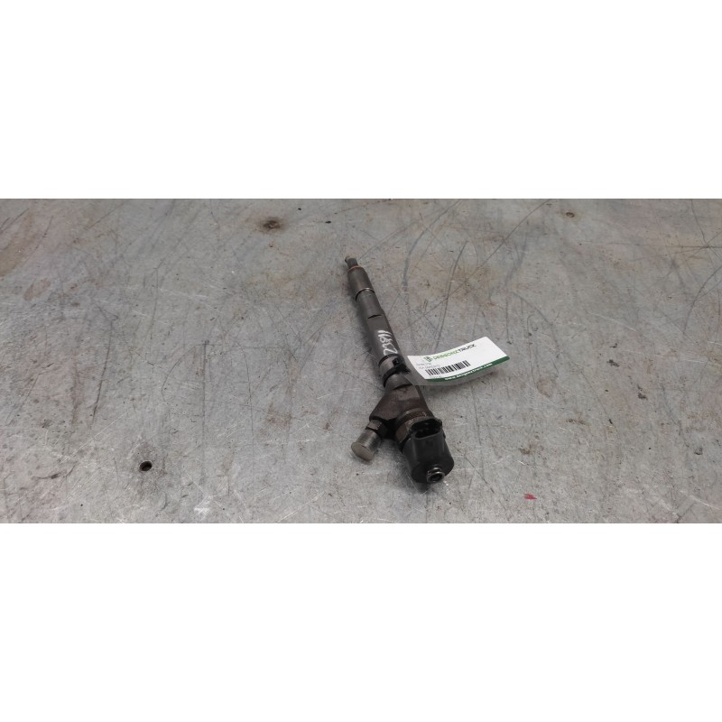 Recambio de inyector para kia sorento crdi concept referencia OEM IAM 0445110186  2 pins