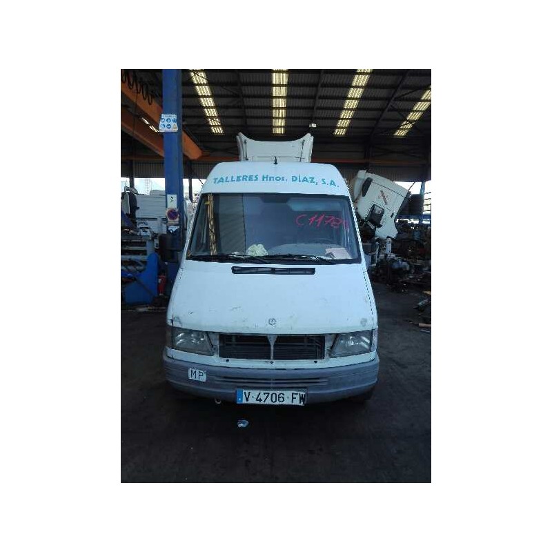 MERCEDES-BENZ SPRINTER (W901,W903) COMBI
