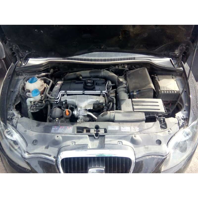 SEAT LEON (1P1)