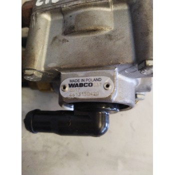 Recambio de valvula aire para nissan trucks atleon 140 referencia OEM IAM 4613150420  VALVULA TRANSMISOR DE FRENO