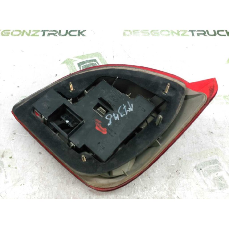 Recambio de piloto trasero izquierdo para ford fiesta berl./courier porto referencia OEM IAM 2