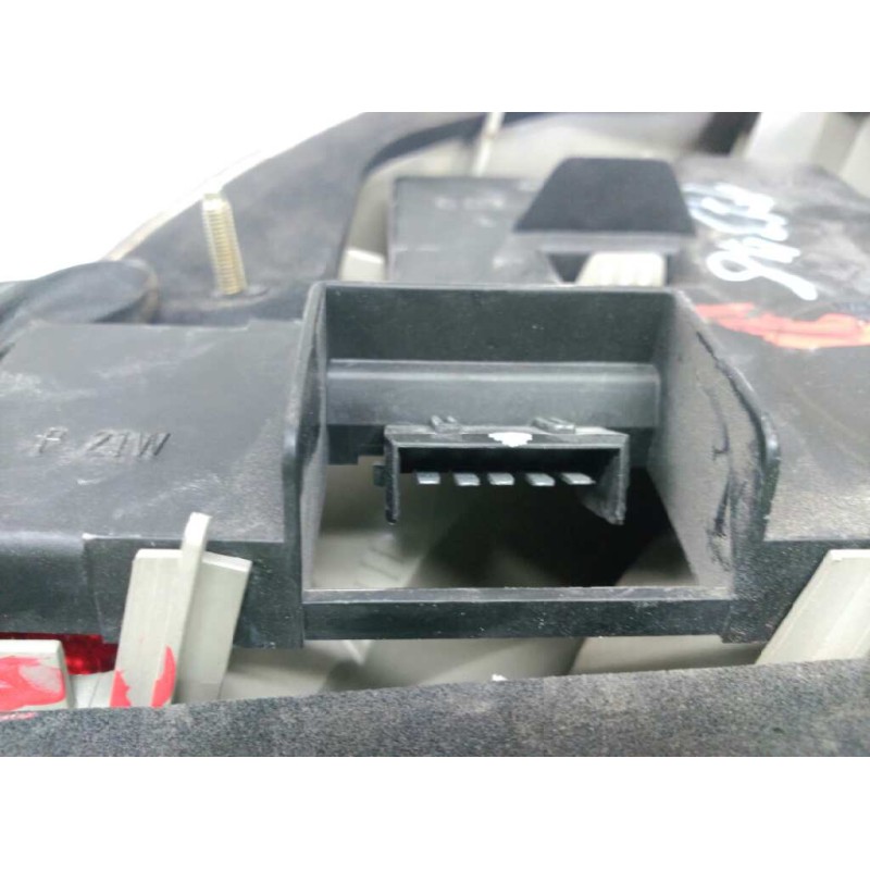 Recambio de piloto trasero izquierdo para ford fiesta berl./courier porto referencia OEM IAM 3