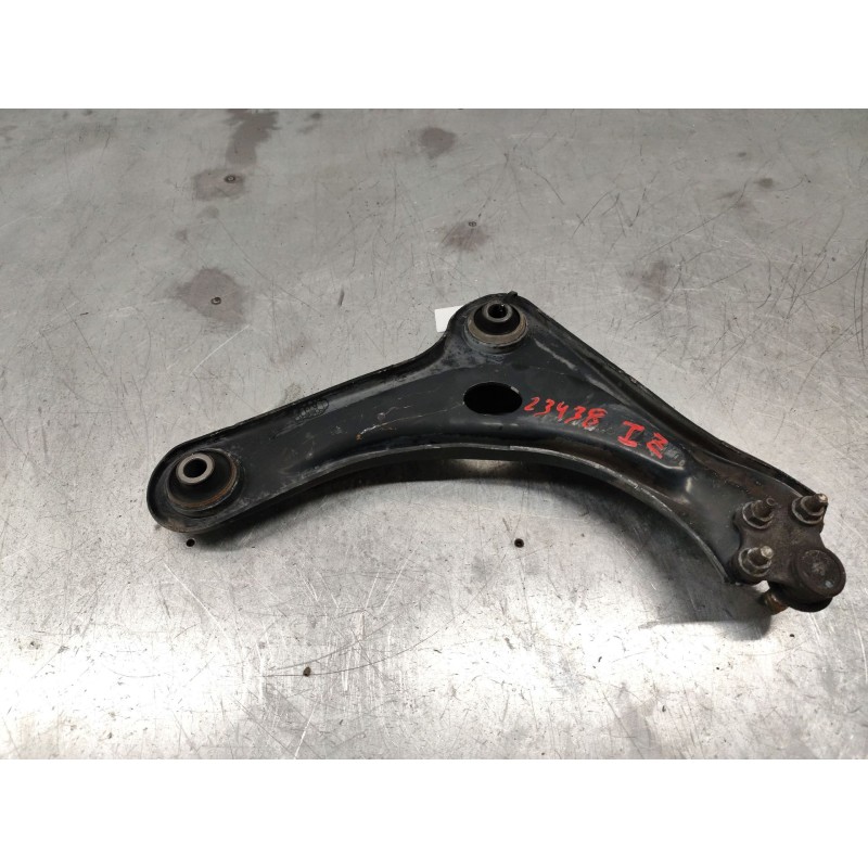 Recambio de brazo suspension inferior delantero izquierdo para citroën c3 lx referencia OEM IAM - Blanco 2