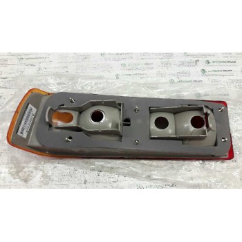Recambio de piloto trasero derecho para ford sierra berlina brillant referencia OEM IAM   