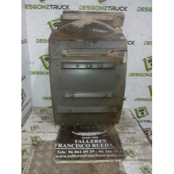 Recambio de guardabarros delantero izquierdo para renault trucks g g 220.20 referencia OEM IAM   