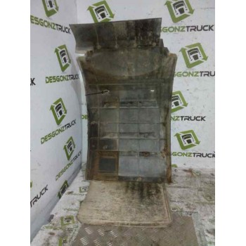 Recambio de guardabarros delantero izquierdo para renault trucks g g 220.20 referencia OEM IAM   