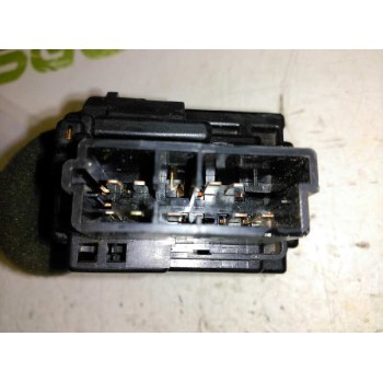 Recambio de mando limpia para peugeot 106 (s2) kid d referencia OEM IAM 6239C0 96049597ZL 33779502