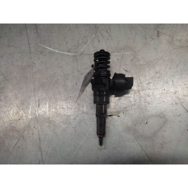 Recambio de inyector para volkswagen touareg (7l6) tdi v10 referencia OEM IAM 072130073H  
