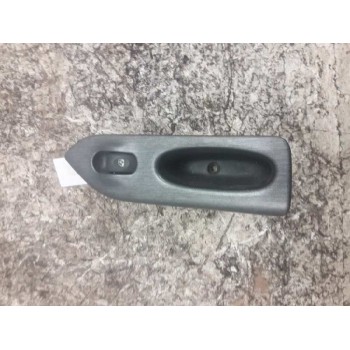 MANDO ELEVALUNAS TRASERO DERECHO 7701707067 6 PINS 