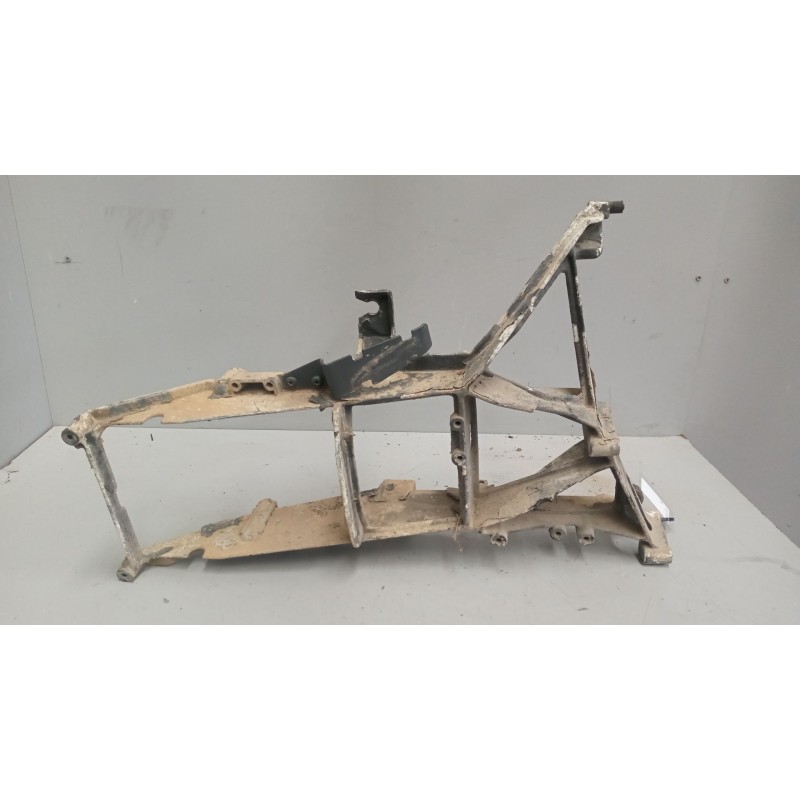 Recambio de soporte faro izquierdo para daf serie xf105.xxx 12.9 diesel referencia OEM IAM 1396936  