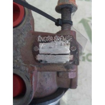 Recambio de valvula aire para iveco trucks stralis stralis 480 referencia OEM IAM AC574AXY 03176 VALVULA RELE