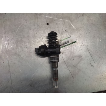 Recambio de inyector para volkswagen touareg (7l6) tdi v10 referencia OEM IAM 072130073H  