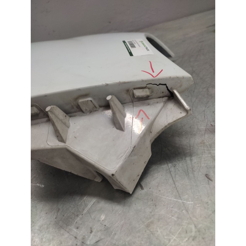 Recambio de aleta delantera derecha para renault kangoo dynamique referencia OEM IAM - Blanco 4