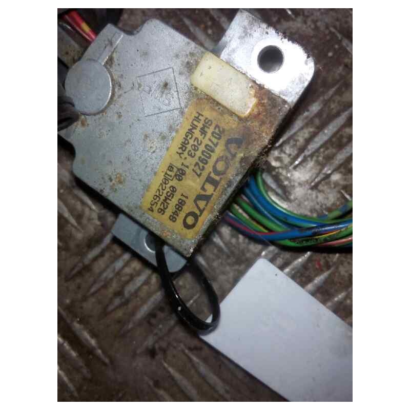 Recambio de mando limpia para volvo fh 12 2002  12.1 diesel (d12d460) referencia OEM IAM 20700927 - Blanco 2