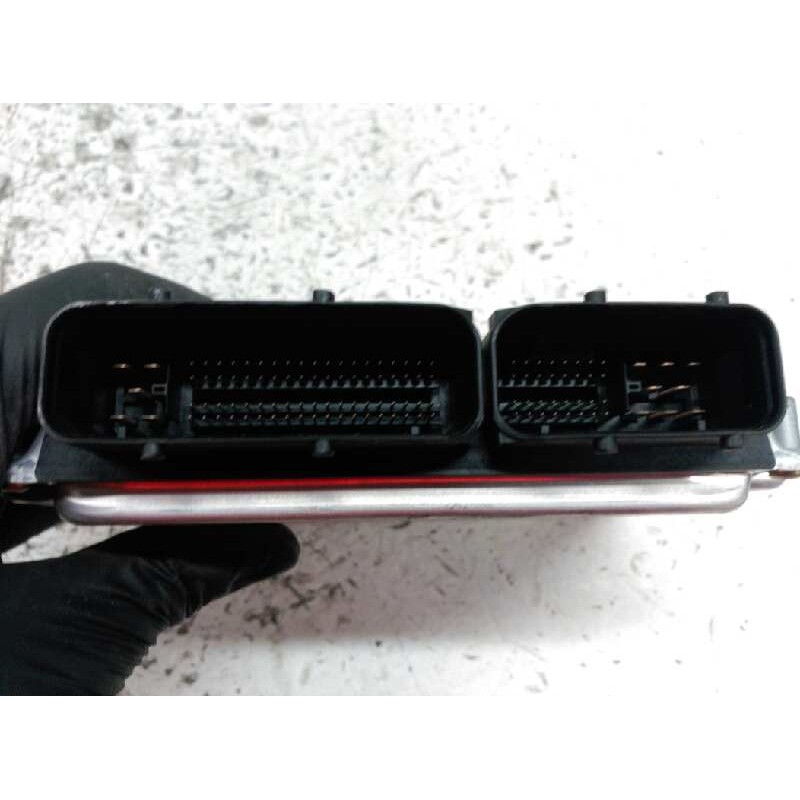 Recambio de centralita motor uce para volkswagen passat berlina (3b3) advance referencia OEM IAM 038906019EP 0281010701 BOSCH 2