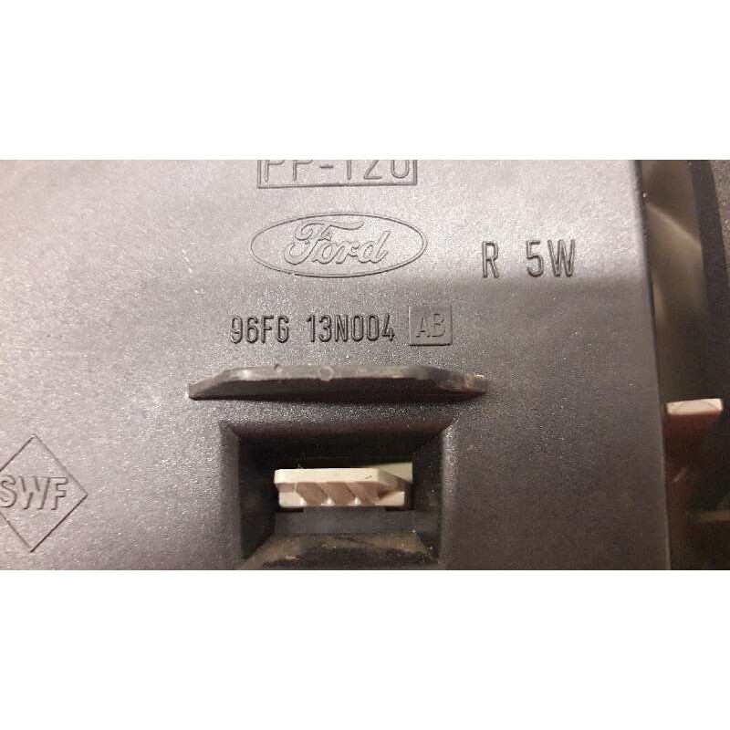 Recambio de piloto trasero derecho para ford fiesta berlina ghia referencia OEM IAM 96FG13N004 3