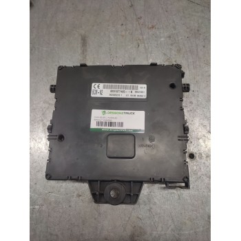 Recambio de caja reles / fusibles para renault kangoo dynamique referencia OEM IAM 82010774705B  