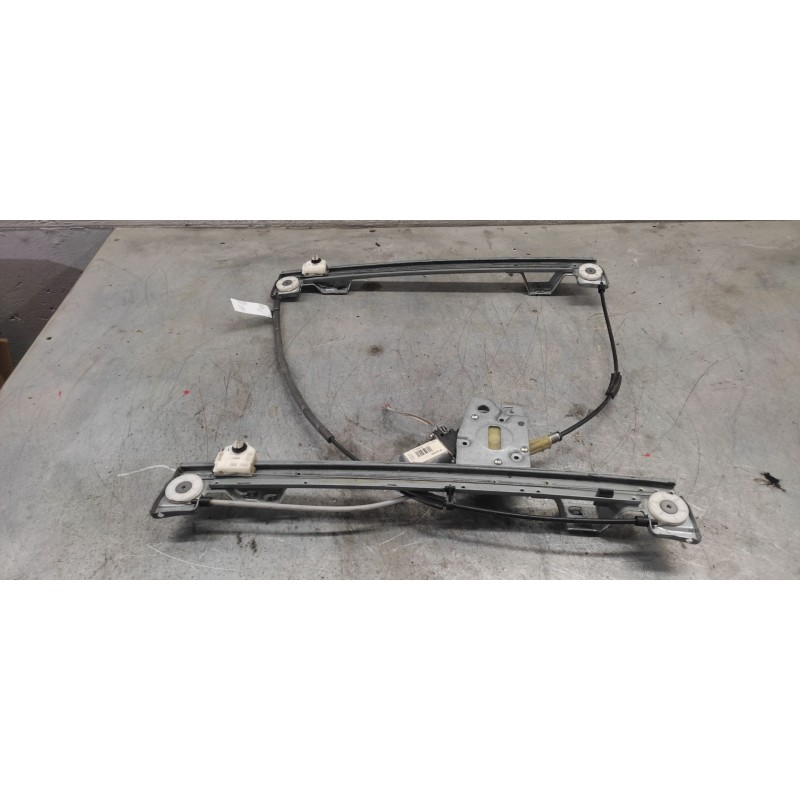 Recambio de elevalunas delantero derecho para renault kangoo dynamique referencia OEM IAM 402086A  