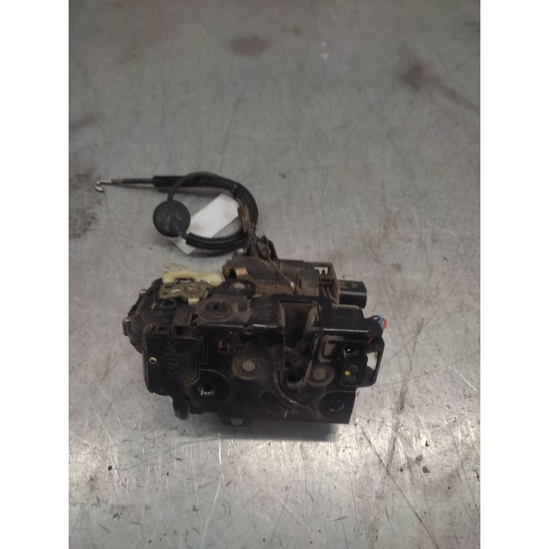 Recambio de cerradura puerta trasera izquierda para volkswagen passat berlina (3b2) comfortline referencia OEM IAM  6 PINS 