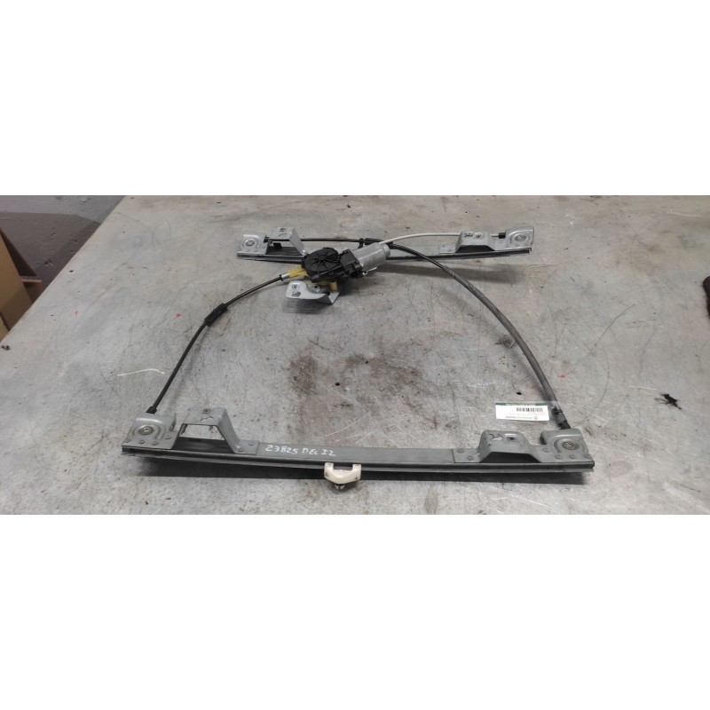 Recambio de elevalunas delantero izquierdo para renault kangoo dynamique referencia OEM IAM 402087A - Blanco 2