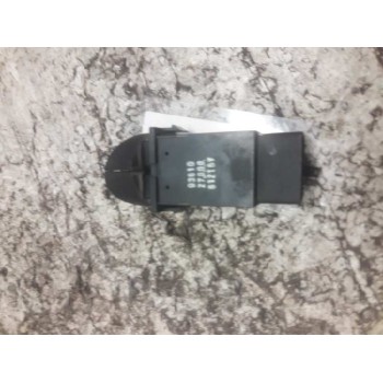 Recambio de boton agua limpia para hyundai coupe (rd) 1.6 16v cat referencia OEM IAM 93610 6 PINS 