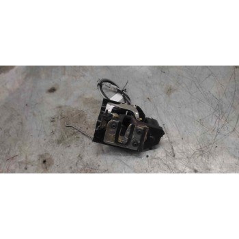 CERRADURA PUERTA TRASERA DERECHA 4 PINS