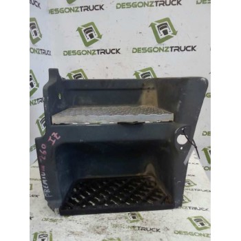 Recambio de peldaño izquierdo para renault midlum fg  xxx.12/c e3 cabina para dormir referencia OEM IAM   