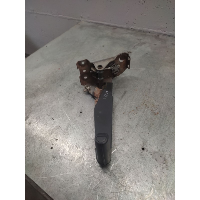 Recambio de palanca freno de mano para renault kangoo dynamique referencia OEM IAM - Blanco 2