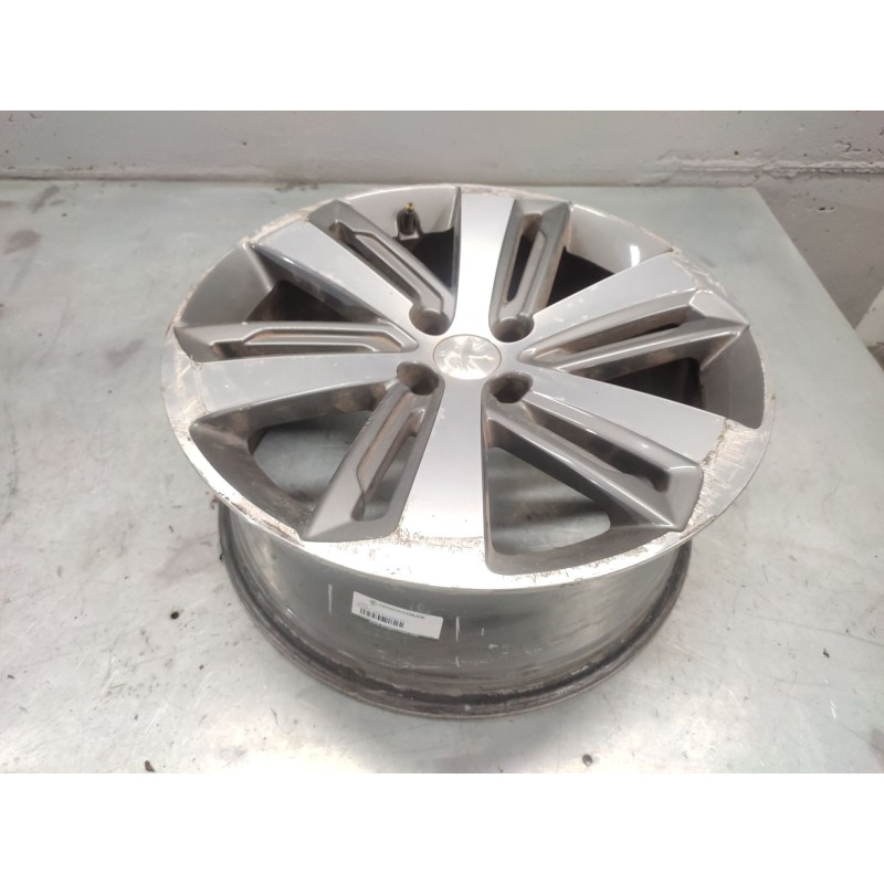 Recambio de llanta para peugeot 3008 i monospace (0u_) 1.6 hdi referencia OEM IAM 7.5J X 18 9802462477 4 TORNILLOS