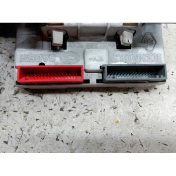 Recambio de pantalla multifuncion para renault master desde ´98 referencia OEM IAM 7700436305A  