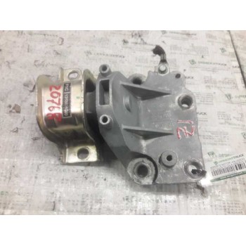 SOPORTE MOTOR IZQUIERDO 1358696080 