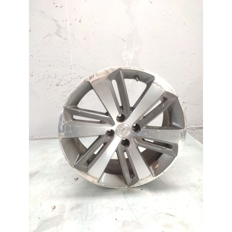 Recambio de llanta para peugeot 3008 i monospace (0u_) 1.6 hdi referencia OEM IAM 7.5J X 18 9802462477 4 TORNILLOS 3