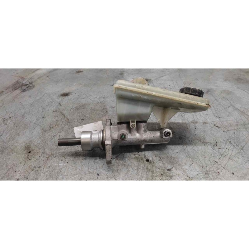 Recambio de bomba freno para nissan primastar (x83) combi, 6 plazas, batalla corta referencia OEM IAM 32067008C - Blanco 2
