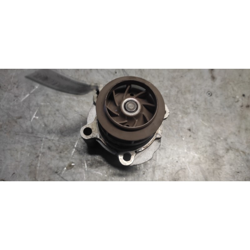 Recambio de bomba agua para volkswagen passat variant (3c5) advance referencia OEM IAM - Rojo 2