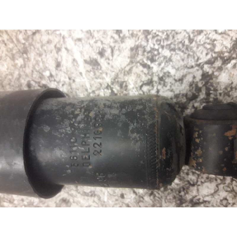 Recambio de amortiguador delantero derecho para nissan terrano/terrano.ii (r20) referencia OEM IAM 561107F000 1859622169258 DELP 2