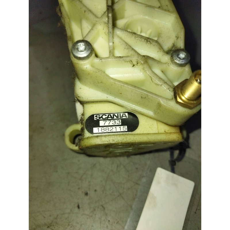 Recambio de palanca freno de mano para scania serie p/g/r (c-clase) 15.6 diesel referencia OEM IAM 1882115 - Blanco 2